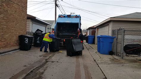 Yard Waste Yard waste pickup will resume on March 14, 2022 and will end on December 9, 2022. . City of chicago garbage pickup holidays